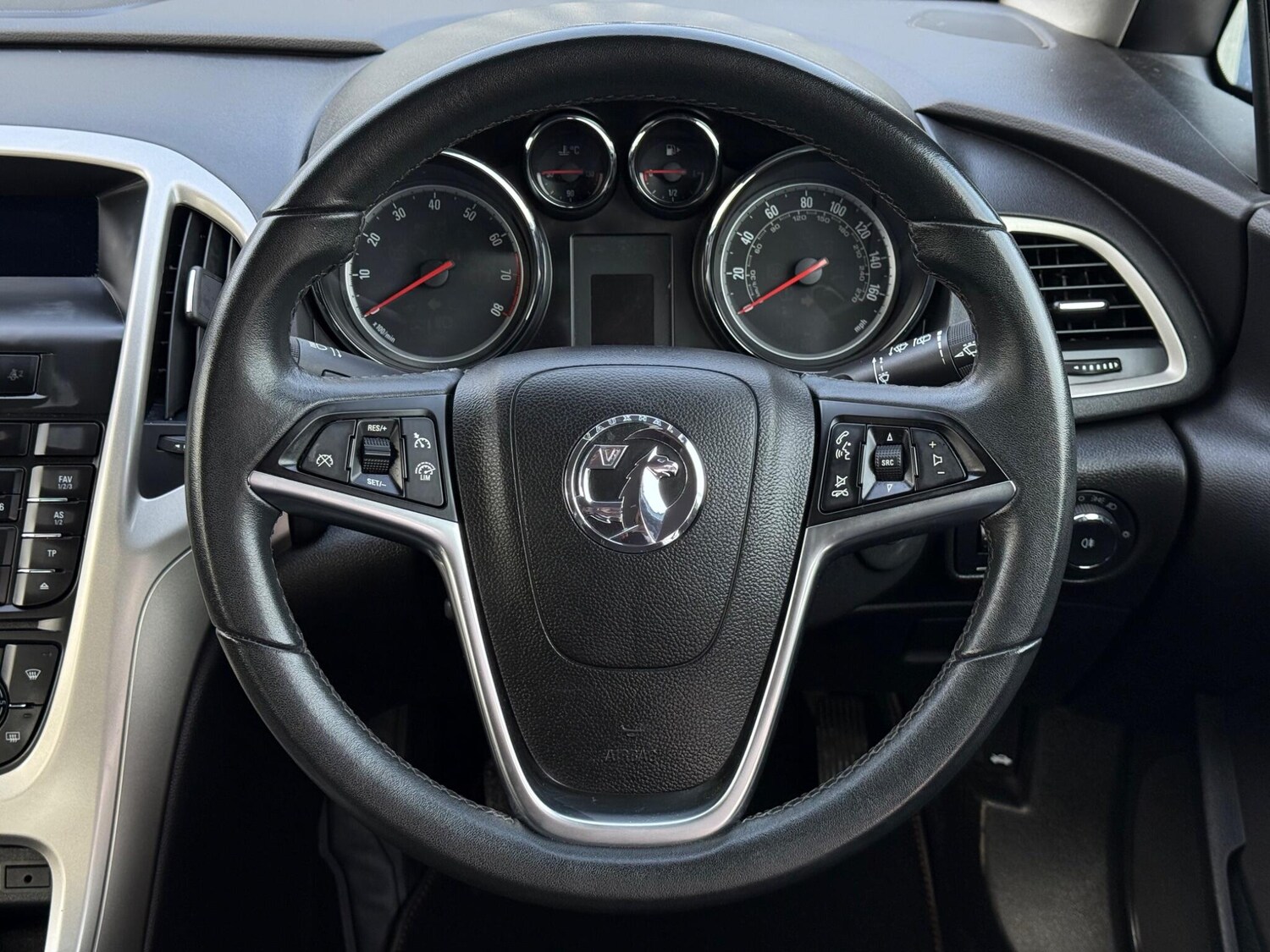 Used Vauxhall Astra for sale - 77683099: Photo 18