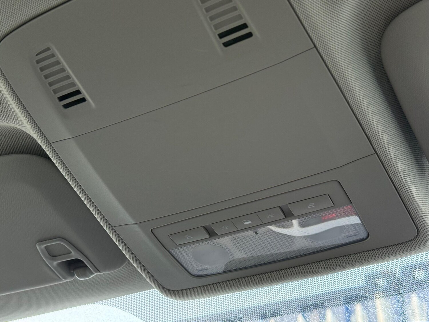 Used Vauxhall Astra for sale - 77683099: Photo 31