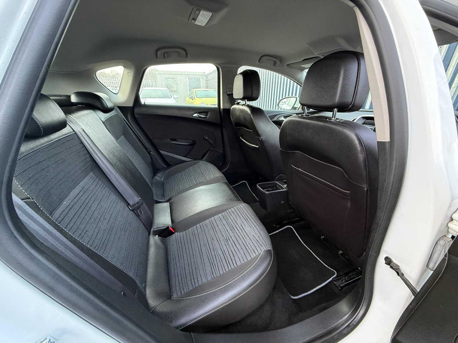 Used Vauxhall Astra for sale - 77683099: Photo 33