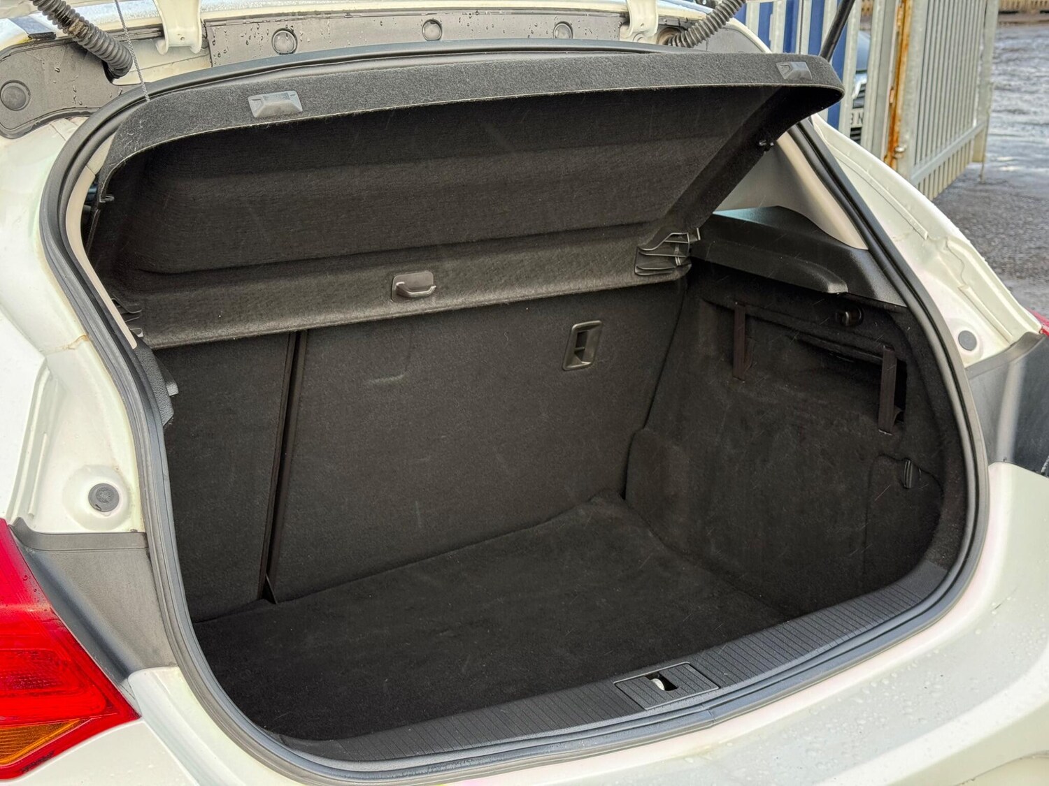 Used Vauxhall Astra for sale - 77683099: Photo 34