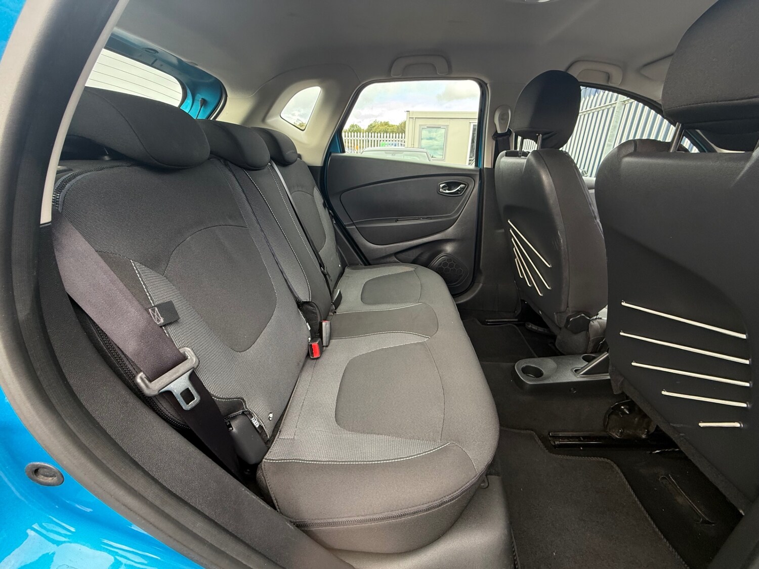 Used Renault Captur 2016 for sale - 75952505: Photo 33