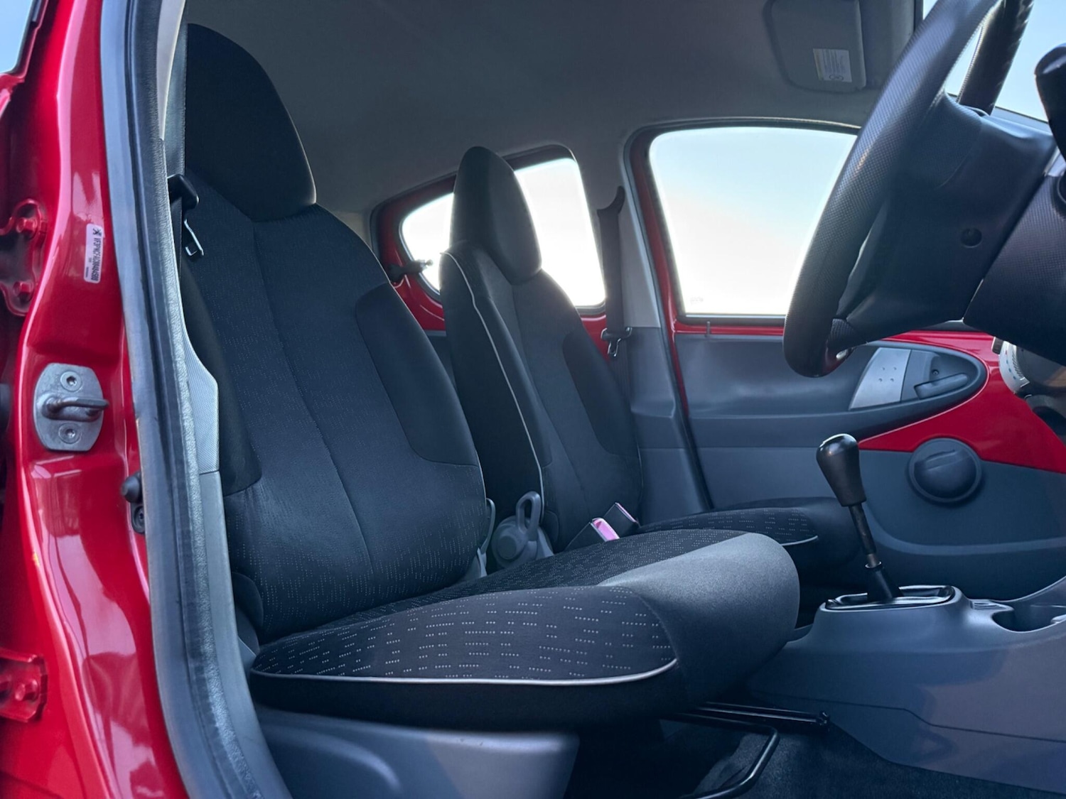 Used Peugeot 107 for sale - 77793965: Photo 15