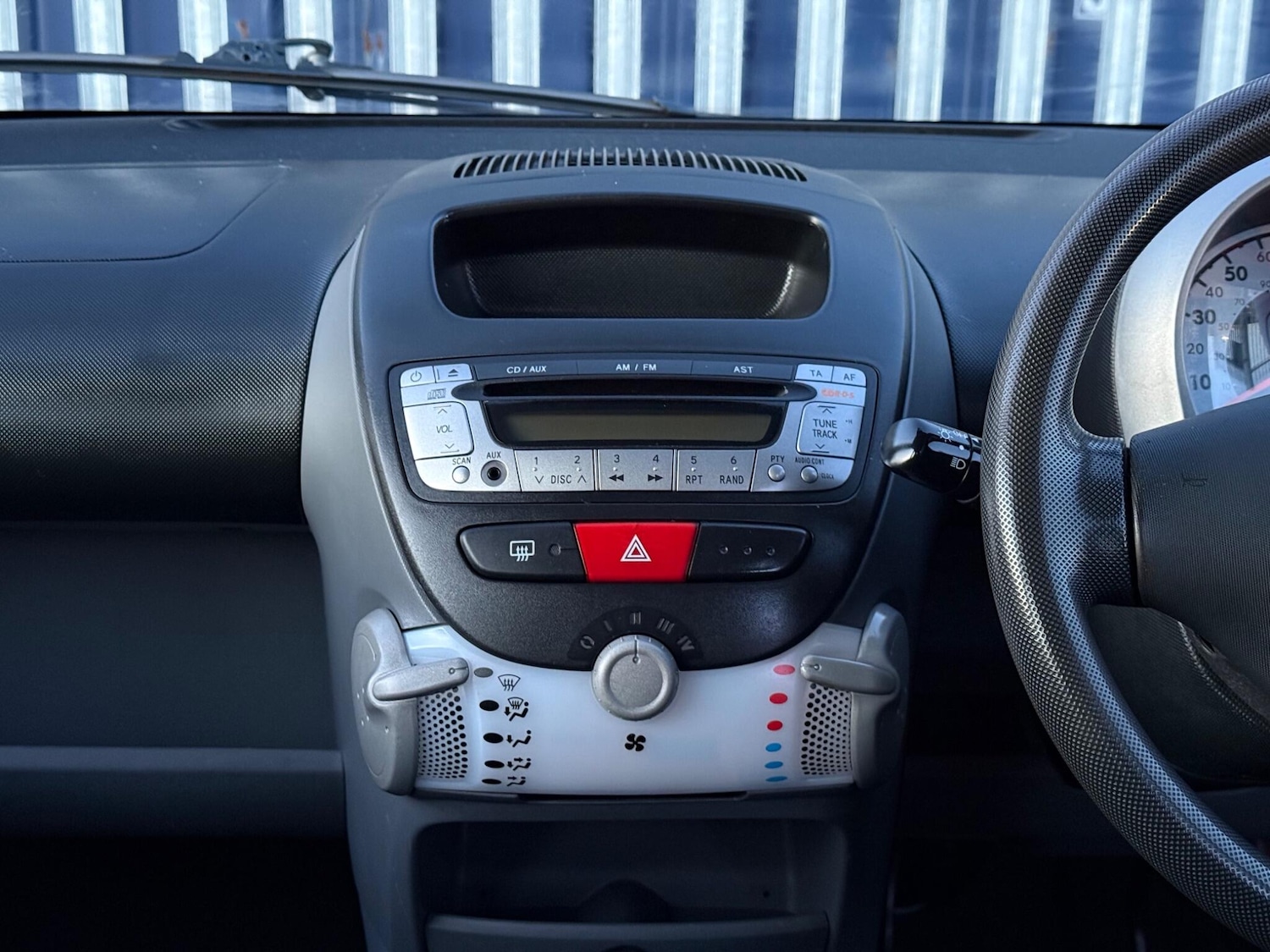 Used Peugeot 107 for sale - 77793965: Photo 17