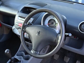 Used Peugeot 107 2010 for sale - 77793965: Photo