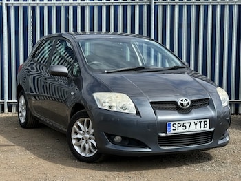 Toyota - Auris