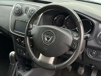 Used Dacia Sandero Stepway 2015 for sale - 79187276: Photo