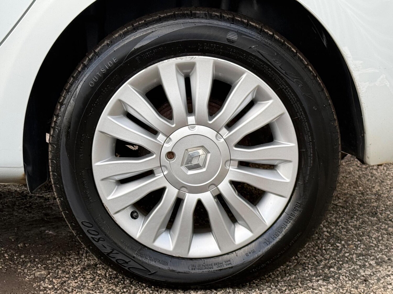 Used Renault Clio for sale - 77586956: Photo 33