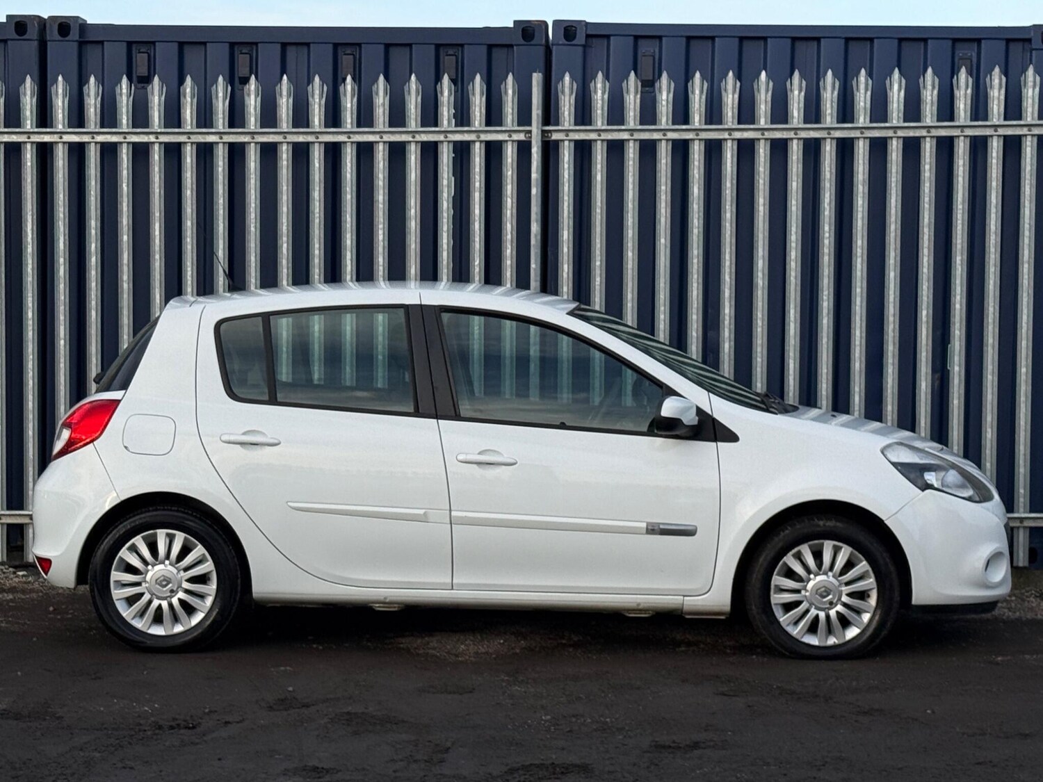 Used Renault Clio for sale - 77586956: Photo 6