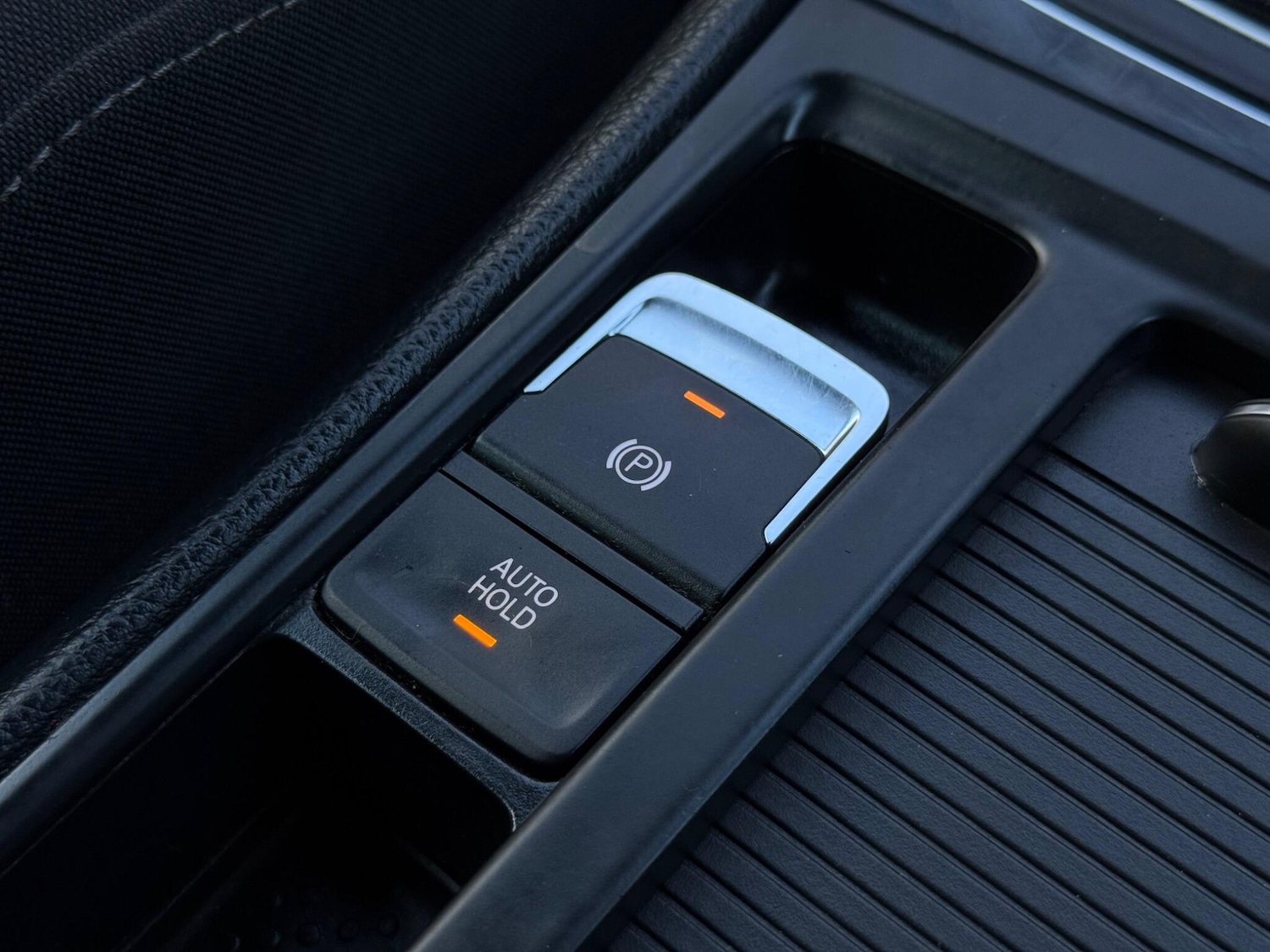 Used Volkswagen Golf 2017 for sale - 77852935: Photo 28