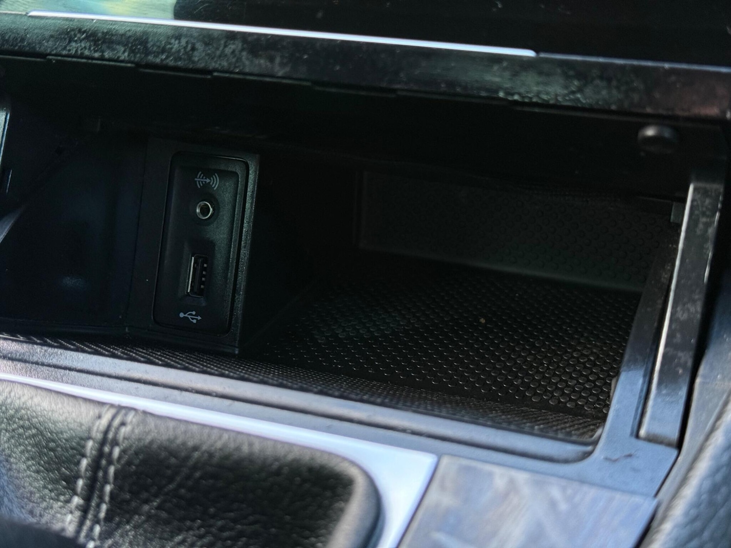 Used Volkswagen Golf 2017 for sale - 77852935: Photo 38