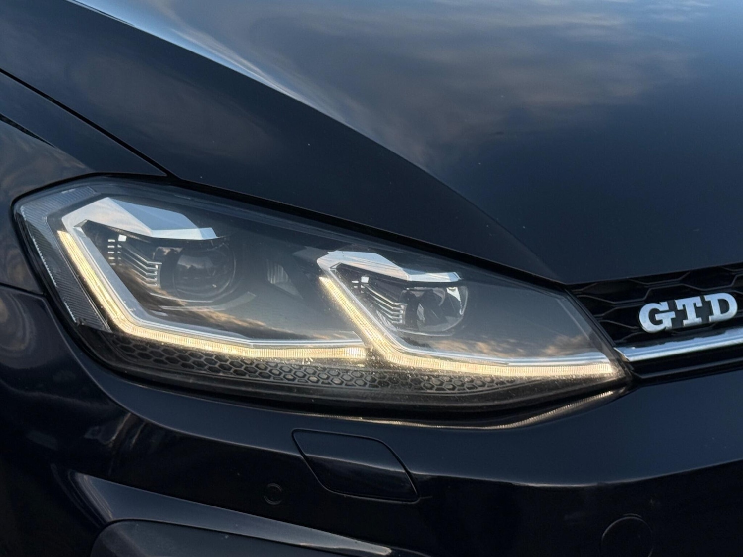 Used Volkswagen Golf 2017 for sale - 77852935: Photo 50