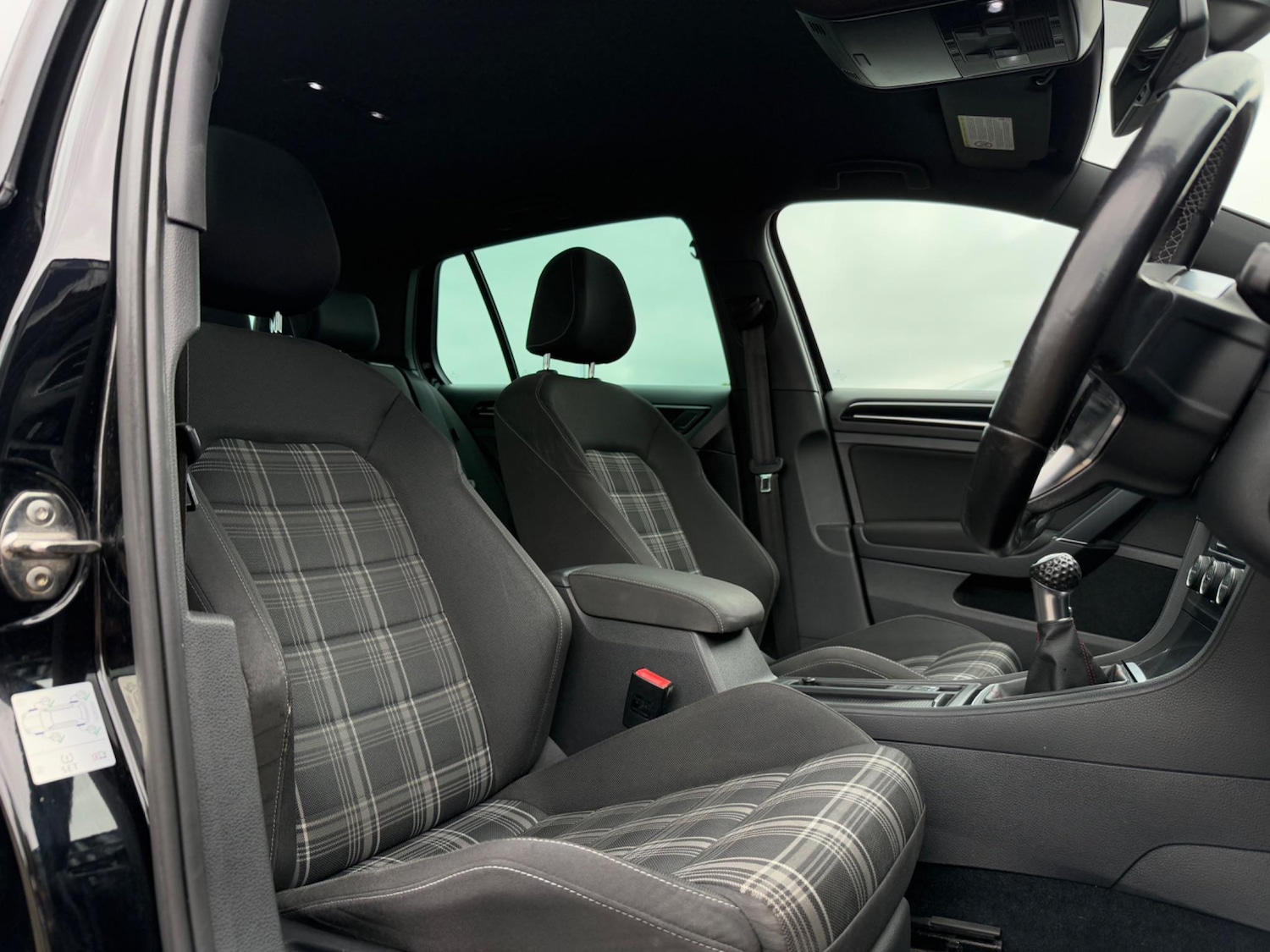 Used Volkswagen Golf 2014 for sale - 76681963: Photo 18