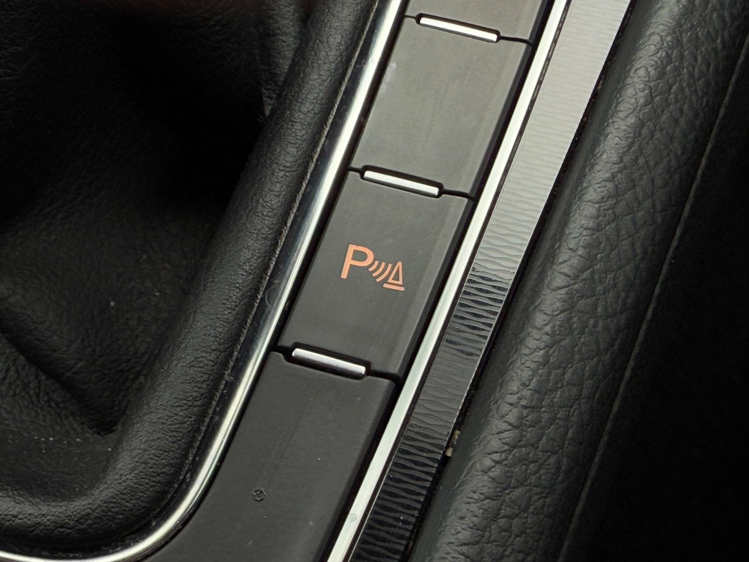 Used Volkswagen Golf 2014 for sale - 76681963: Photo 28