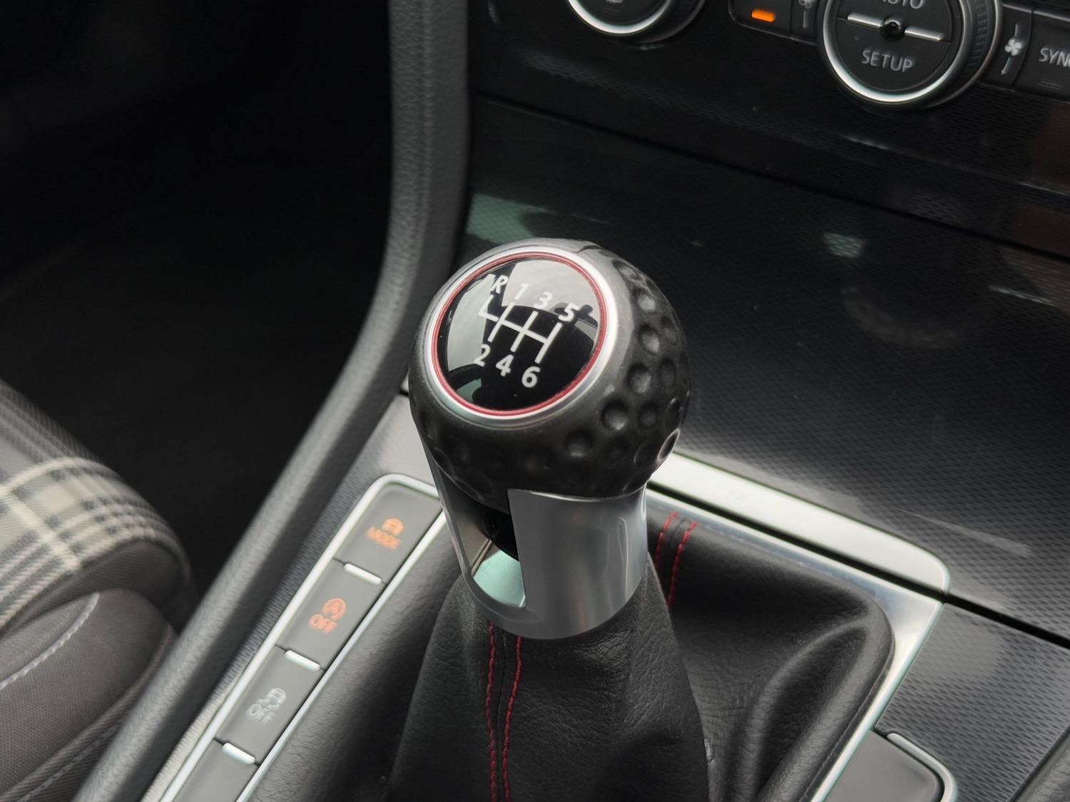 Used Volkswagen Golf 2014 for sale - 76681963: Photo 29