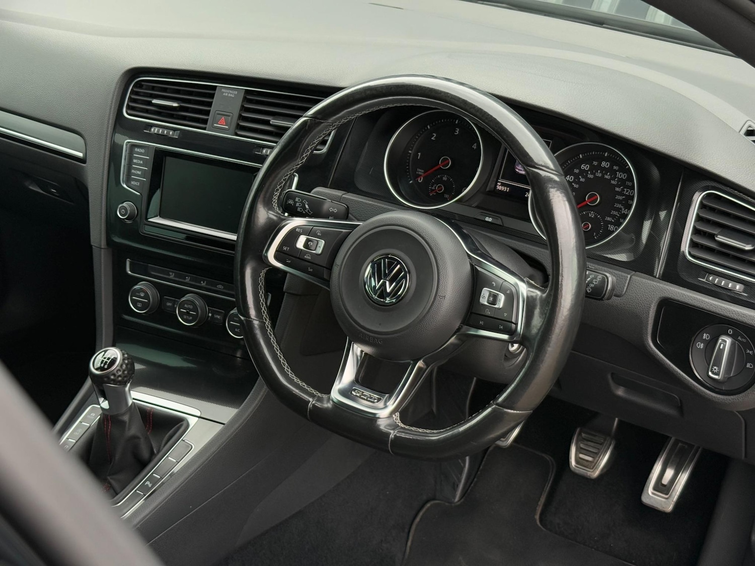 Used Volkswagen Golf 2014 for sale - 76681963: Photo 3