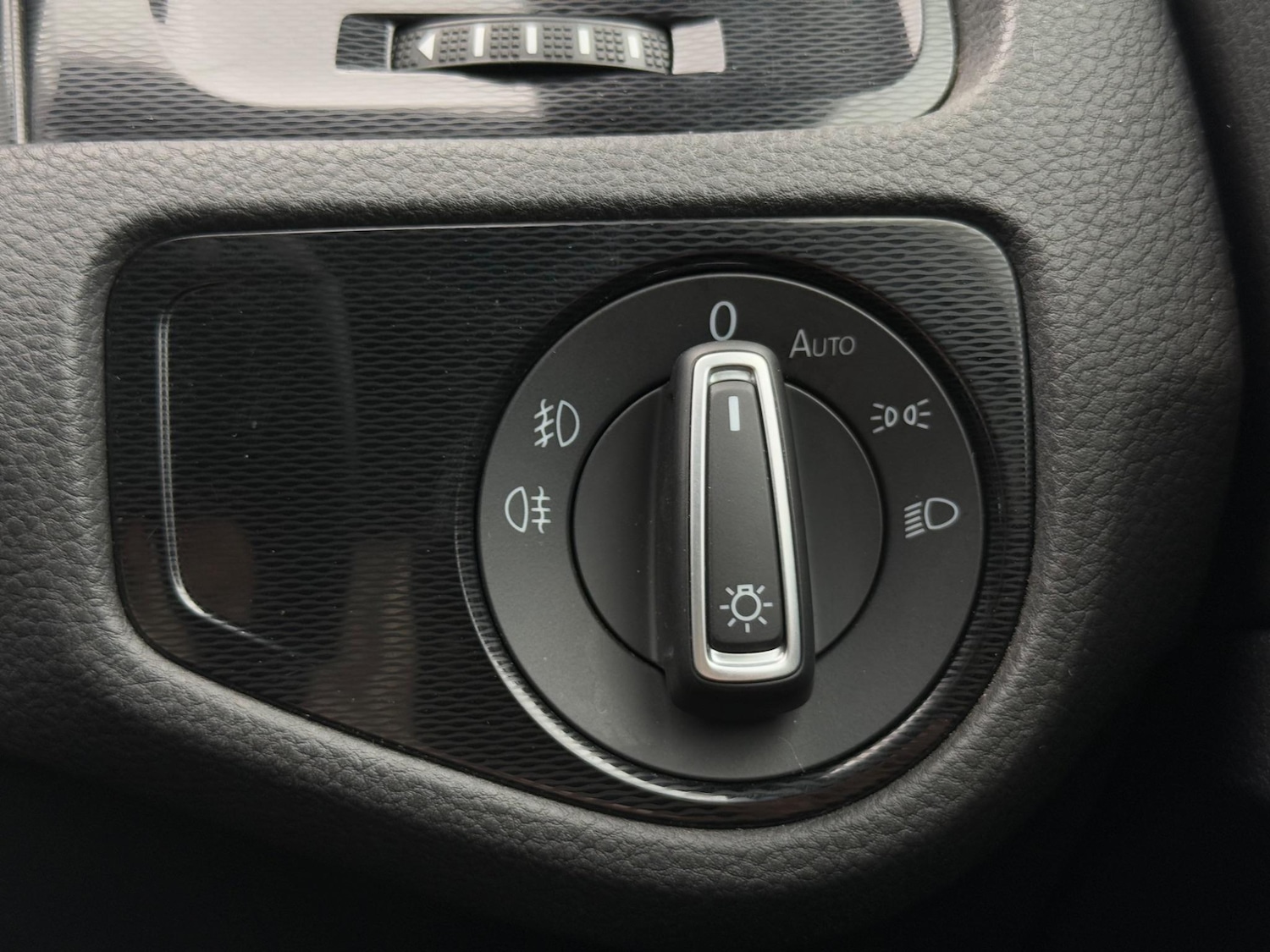 Used Volkswagen Golf 2014 for sale - 76681963: Photo 36