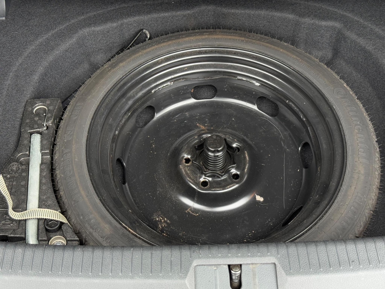 Used Volkswagen Golf 2014 for sale - 76681963: Photo 40