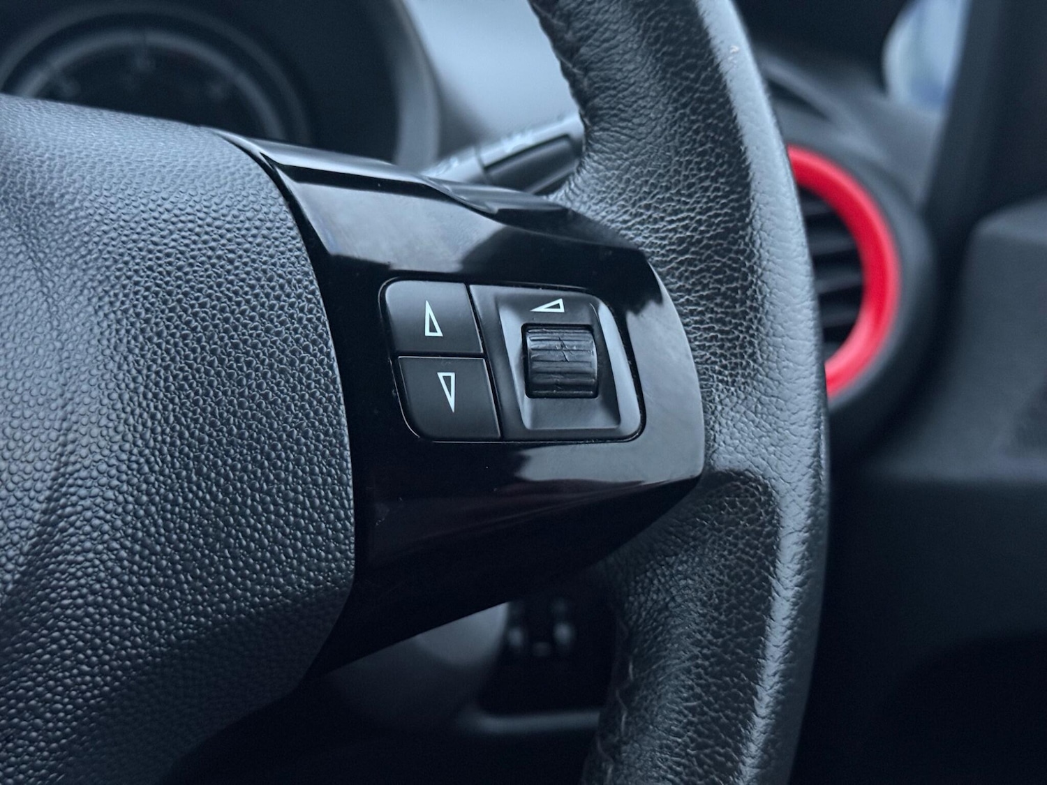 Used Vauxhall Corsa 2013 for sale - 76681961: Photo 22