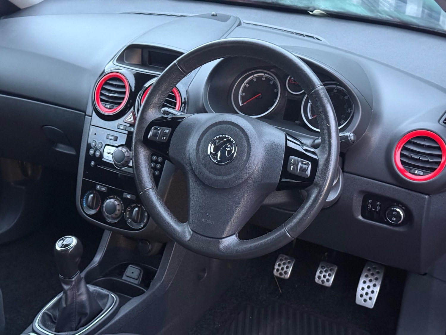 Used Vauxhall Corsa 2013 for sale - 76681961: Photo 3