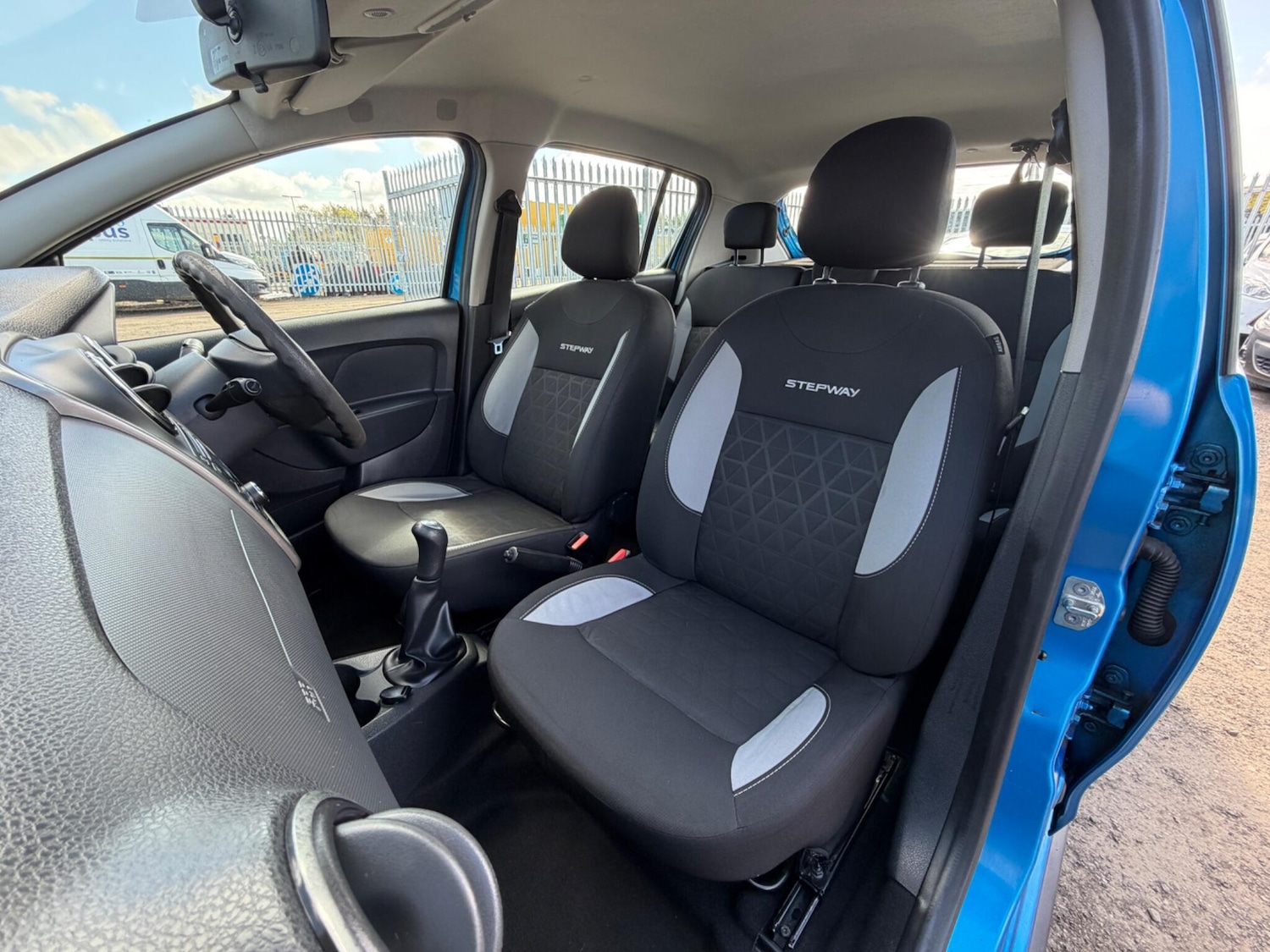 Used Dacia Sandero Stepway 2015 for sale - 78205252: Photo 15