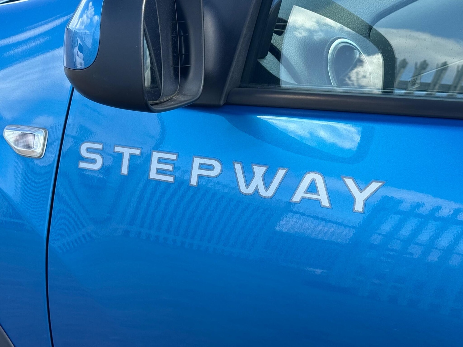 Used Dacia Sandero Stepway 2015 for sale - 78205252: Photo 32