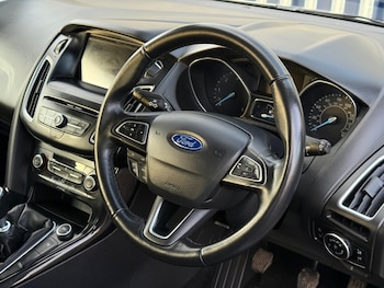 Used Ford Focus 2015 for sale - 77586404: Photo