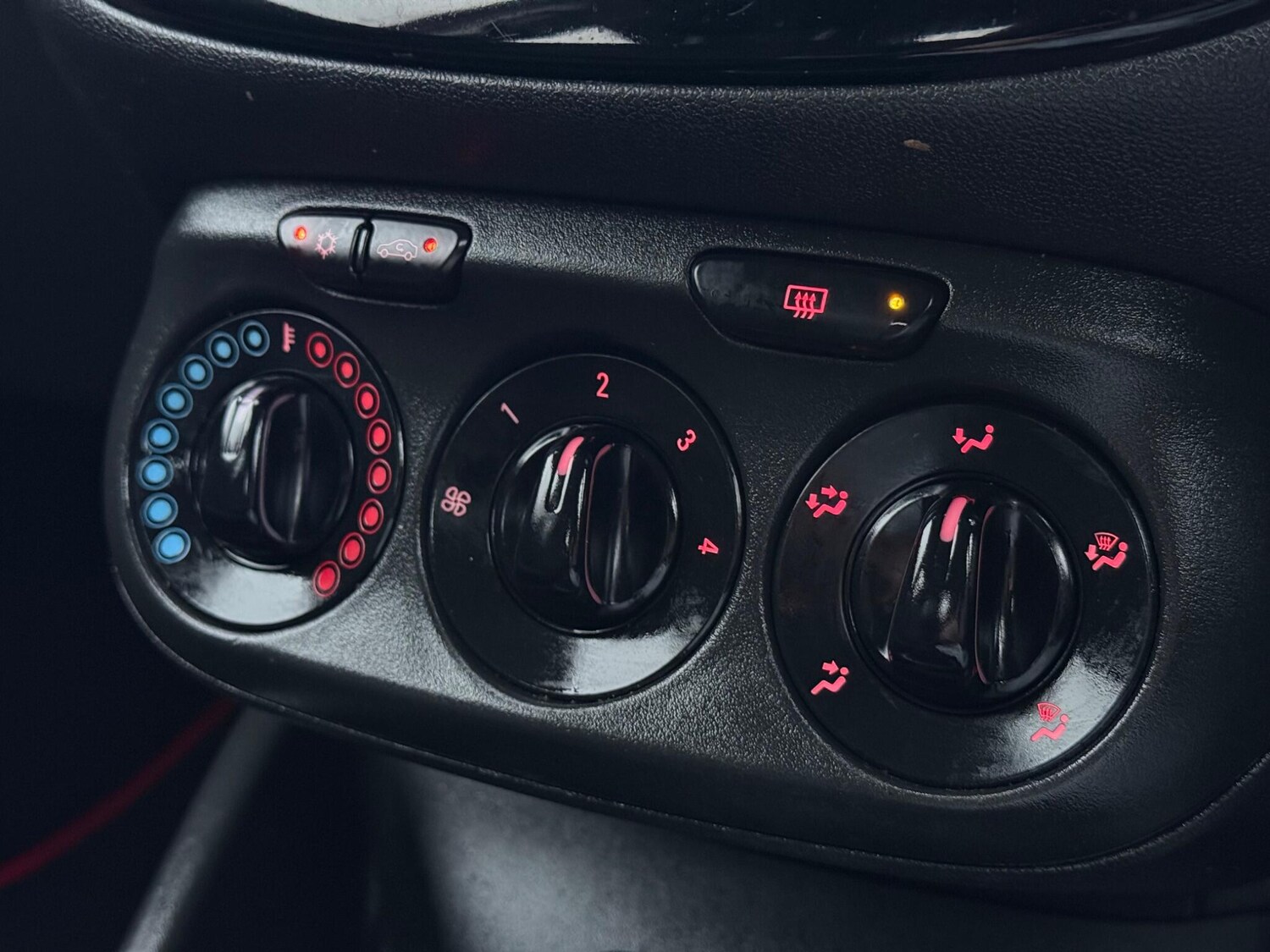 Used Vauxhall Corsa 2018 for sale - 77468672: Photo 21