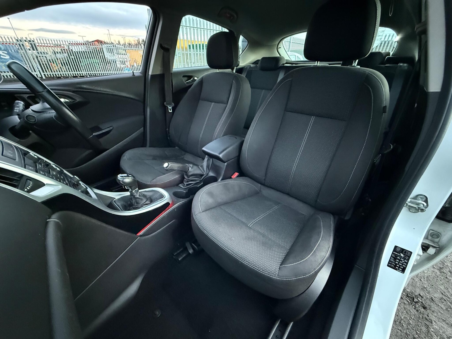 Used Vauxhall Astra for sale - 77242810: Photo 14