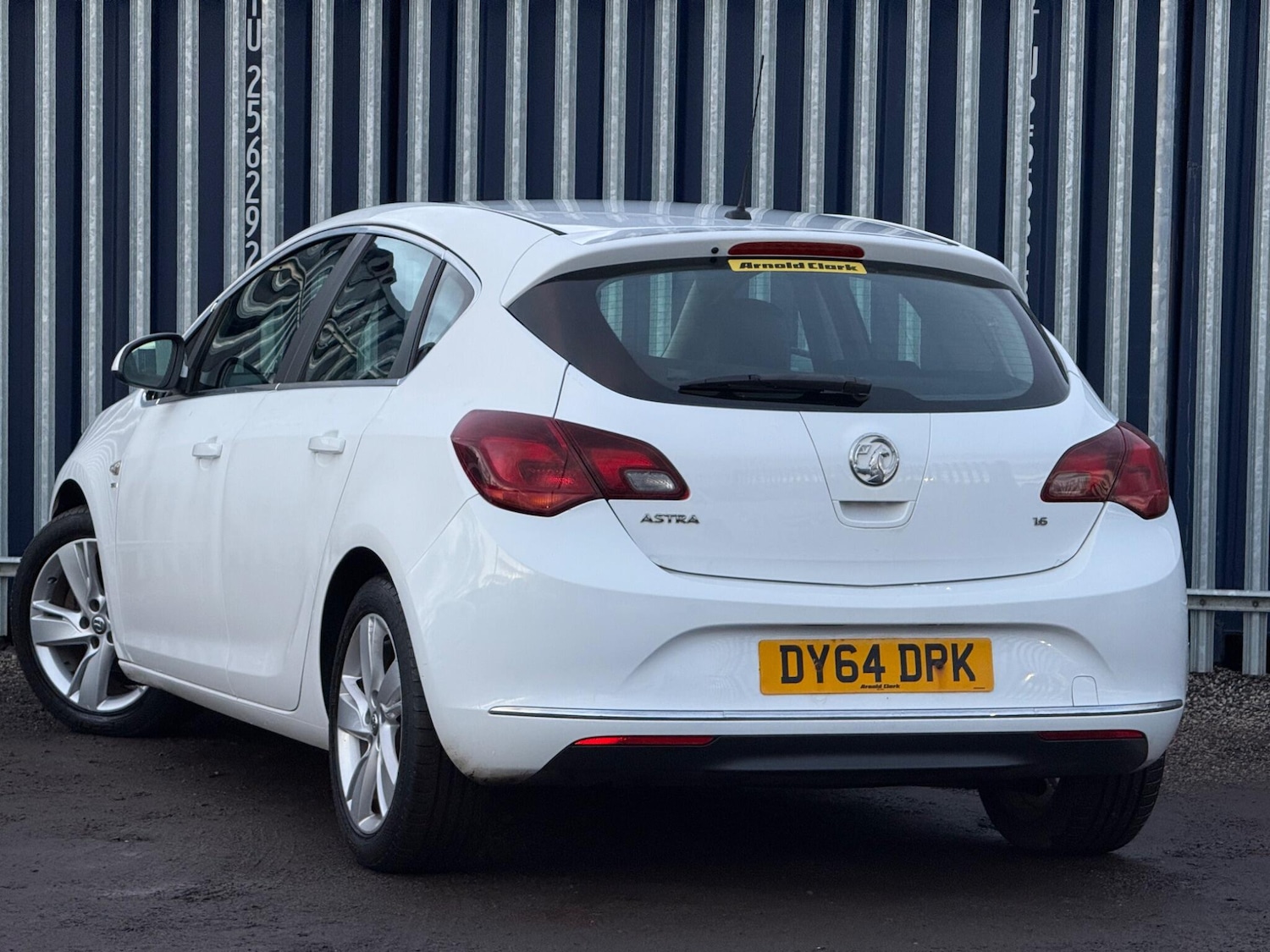 Used Vauxhall Astra for sale - 77242810: Photo 2