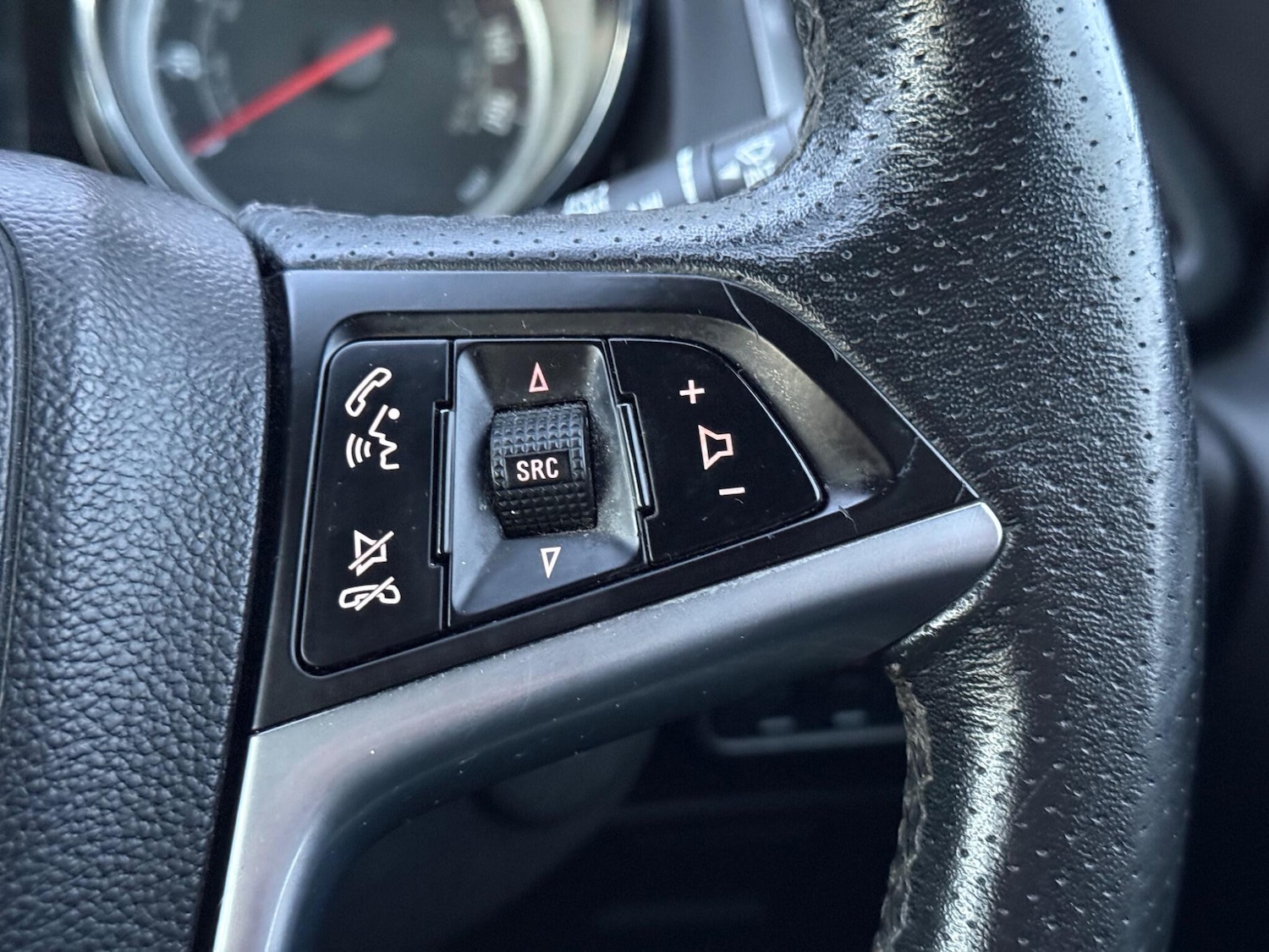 Used Vauxhall Astra for sale - 77242810: Photo 24