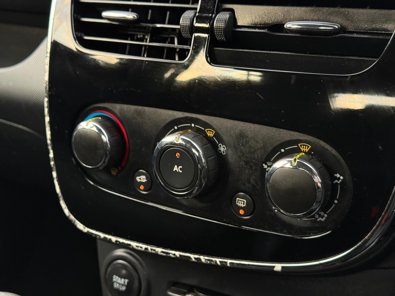 Used Renault Clio for sale - 77585662: Photo 20