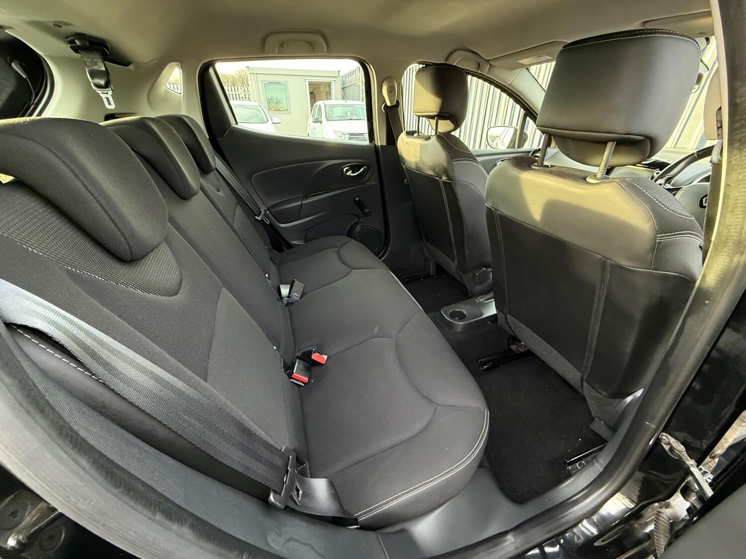 Used Renault Clio for sale - 77585662: Photo 36