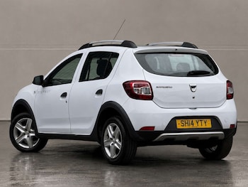 Used Dacia Sandero Stepway 2014 for sale - 79257763: Photo