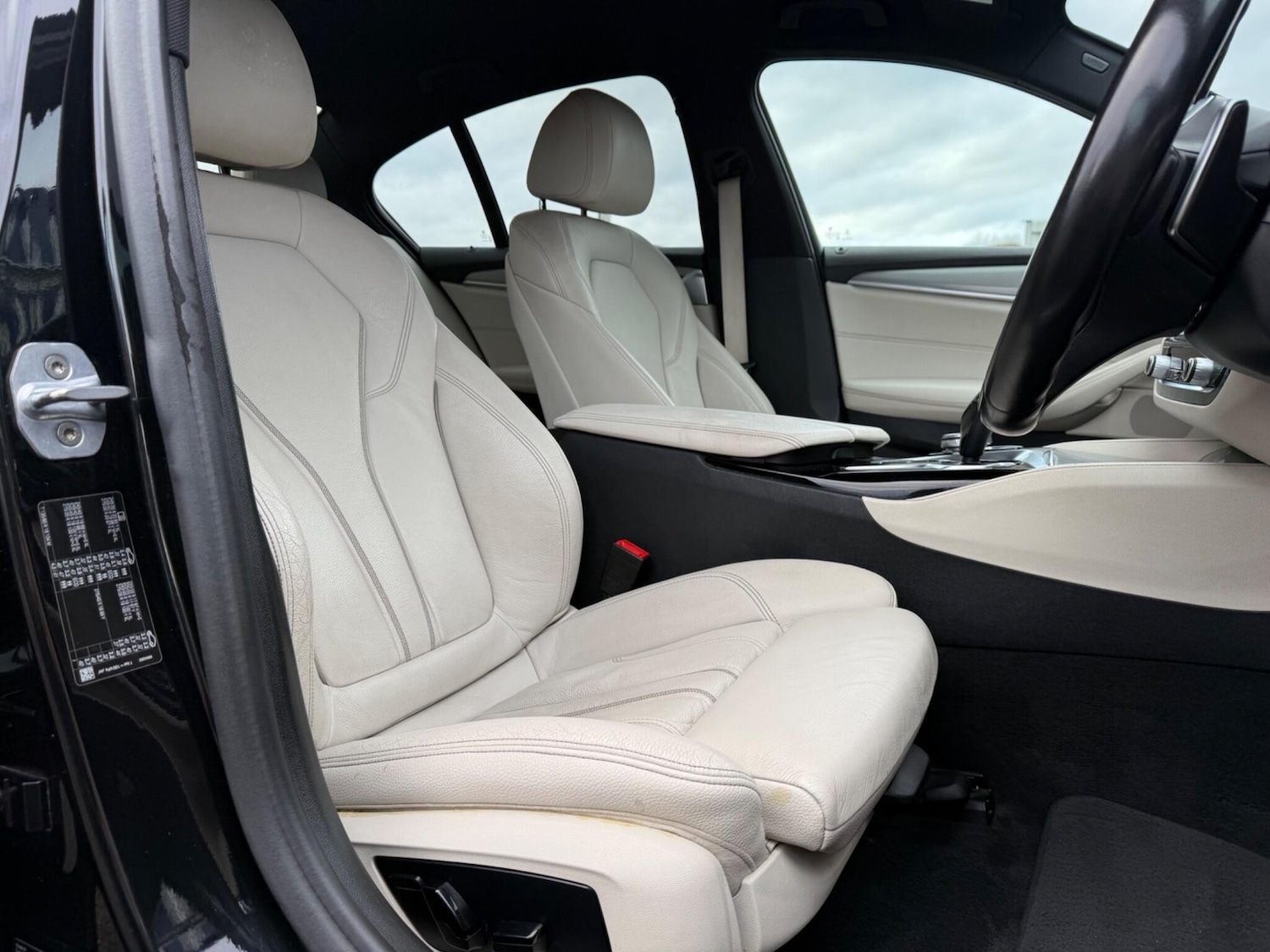 Used BMW 5 Series 2019 for sale - 76990522: Photo 17