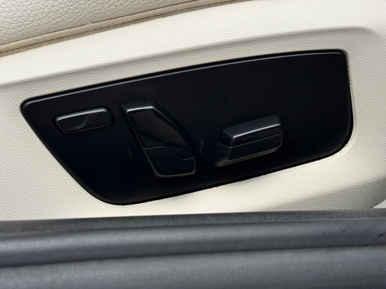 Used BMW 5 Series 2019 for sale - 76990522: Photo 39