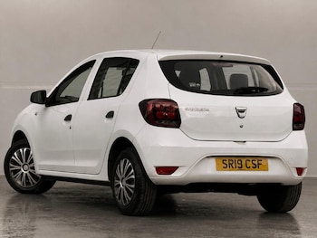 Used Dacia Sandero 2019 for sale - 78572684: Photo