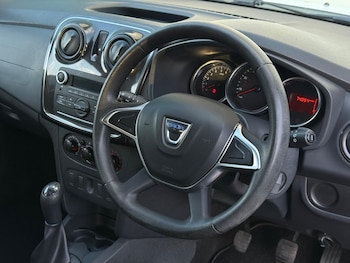 Used Dacia Sandero 2019 for sale - 78572684: Photo