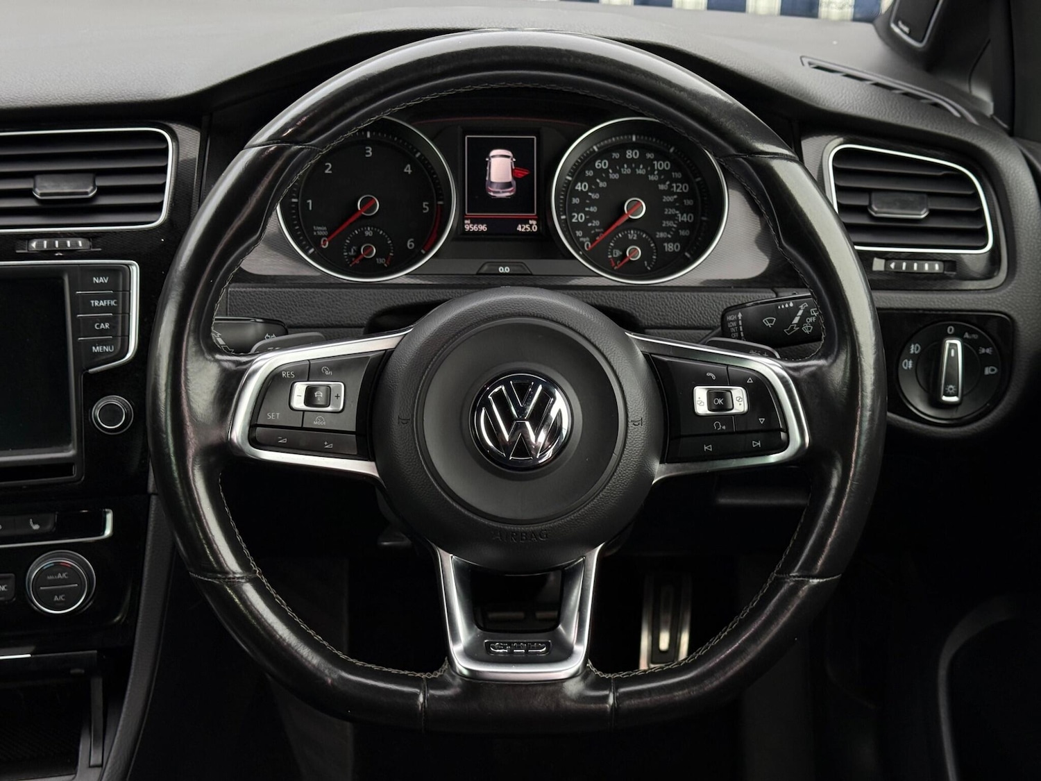 Used Volkswagen Golf 2016 for sale - 77784537: Photo 18