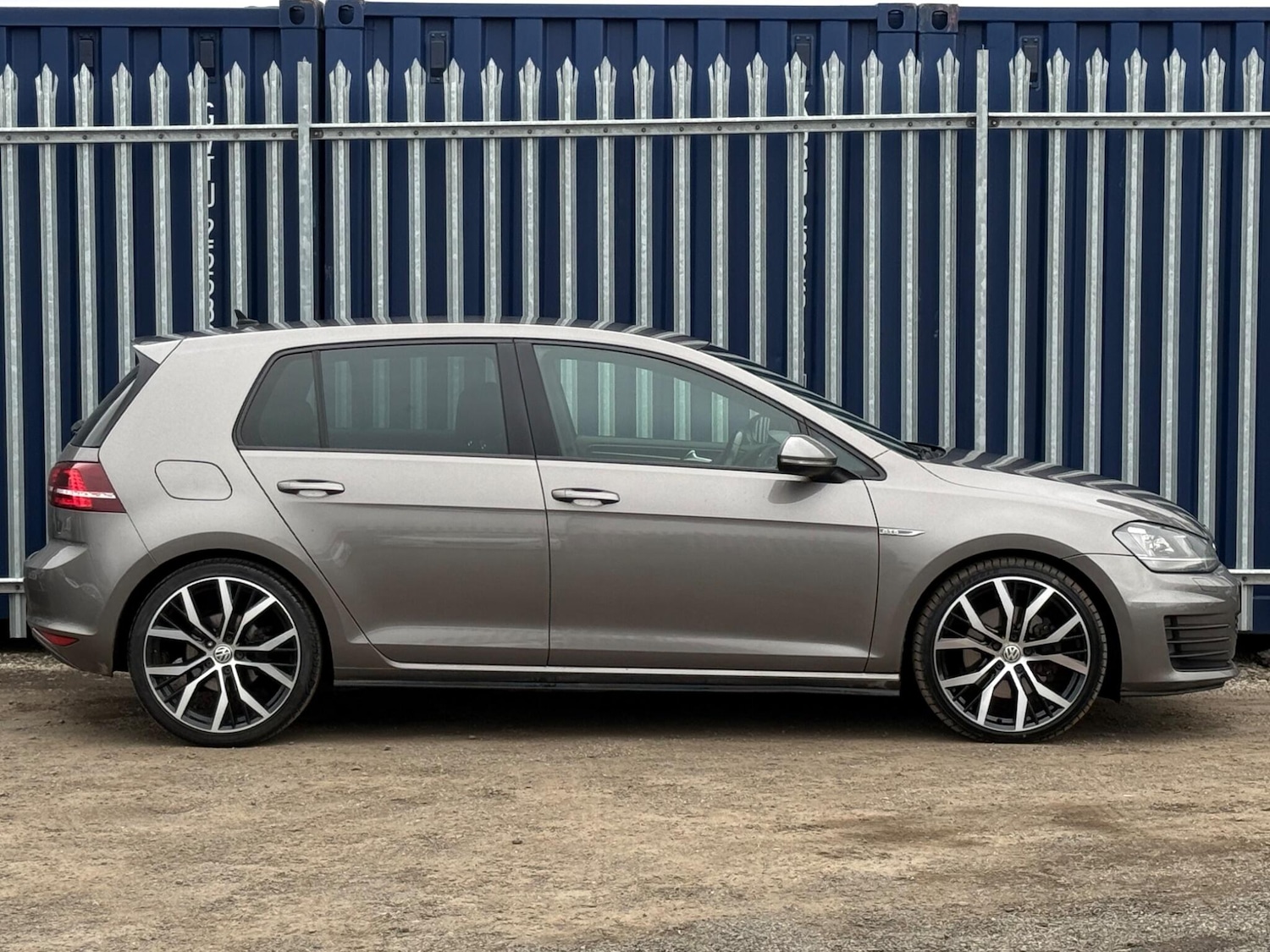 Used Volkswagen Golf 2016 for sale - 77784537: Photo 6