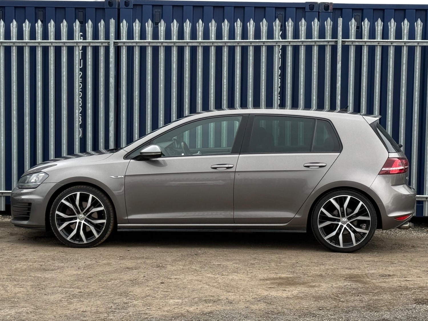 Used Volkswagen Golf 2016 for sale - 77784537: Photo 9