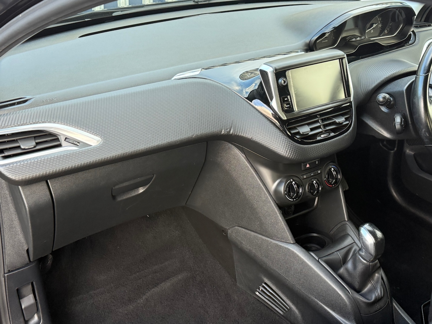 Used Peugeot 208 2016 for sale - 76591632: Photo 13