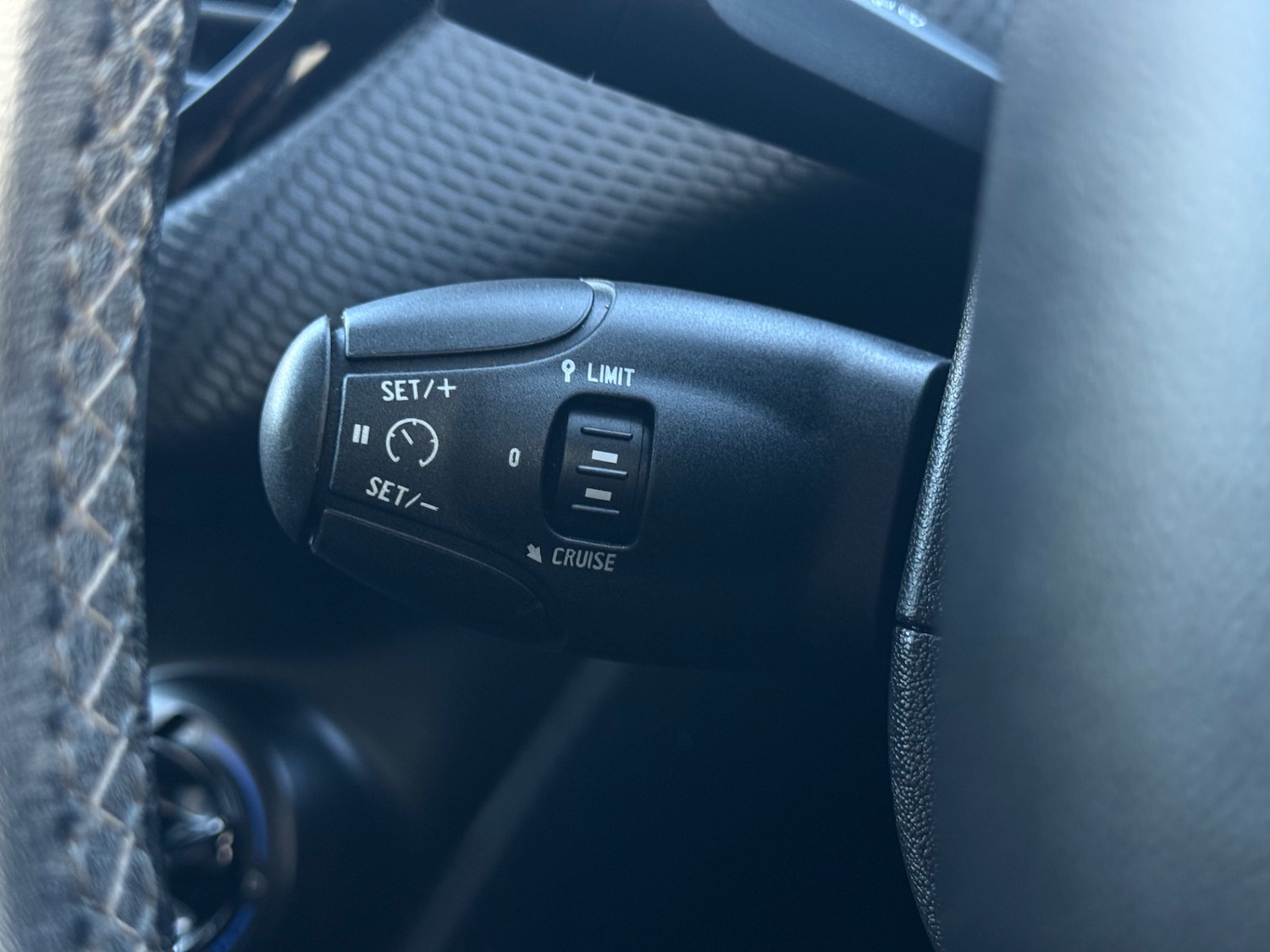 Used Peugeot 208 2016 for sale - 76591632: Photo 22