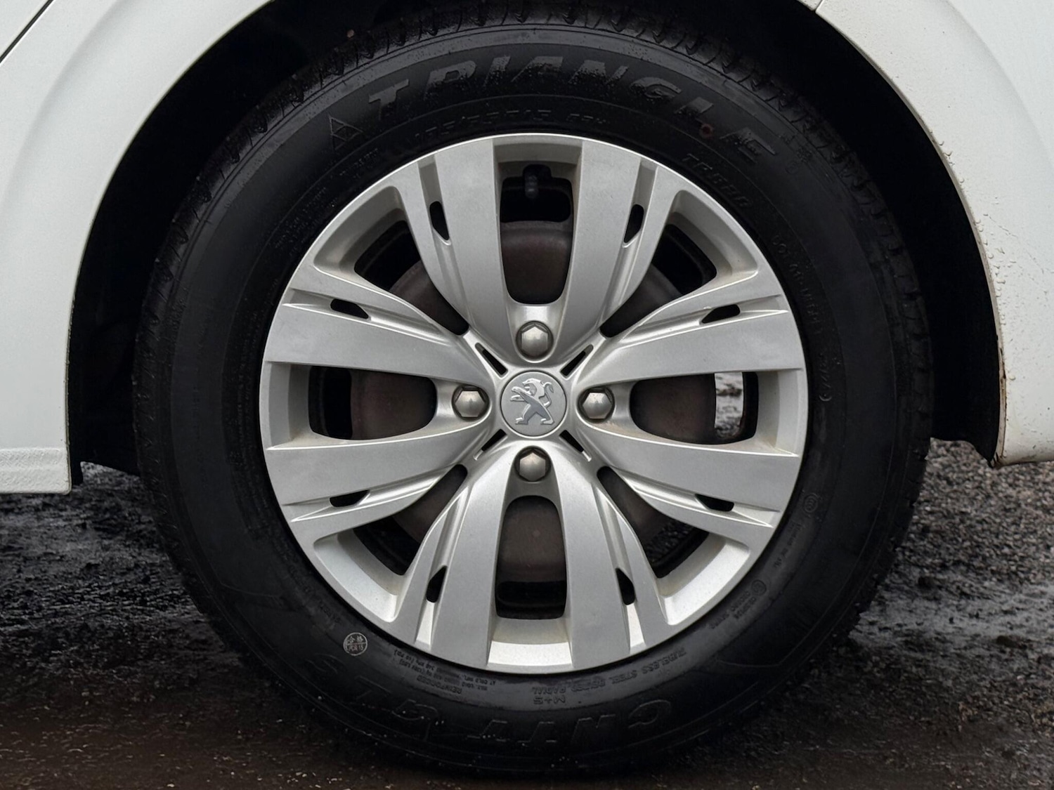 Used Peugeot 208 for sale - 77484590: Photo 12