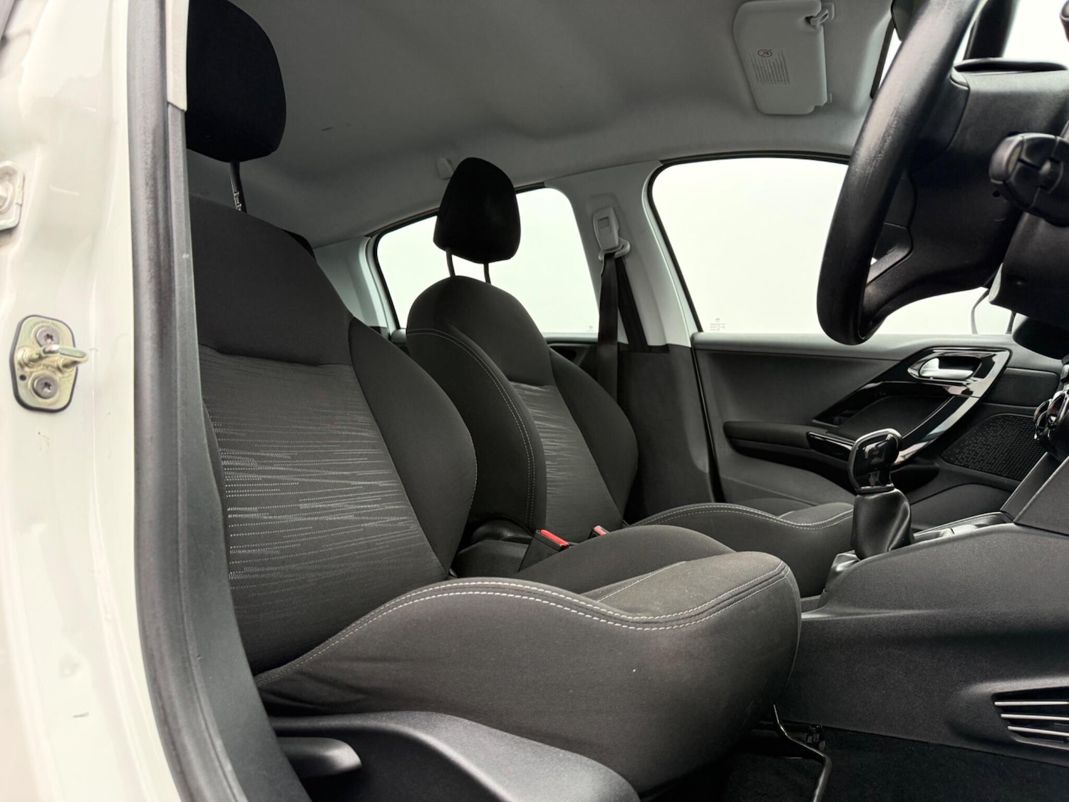 Used Peugeot 208 for sale - 77484590: Photo 15