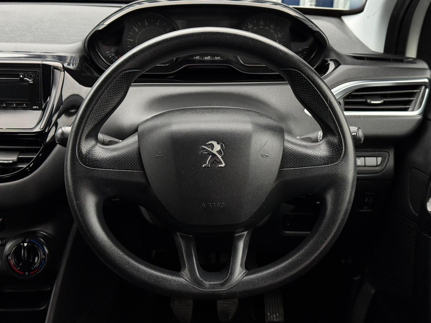 Used Peugeot 208 for sale - 77484590: Photo 18