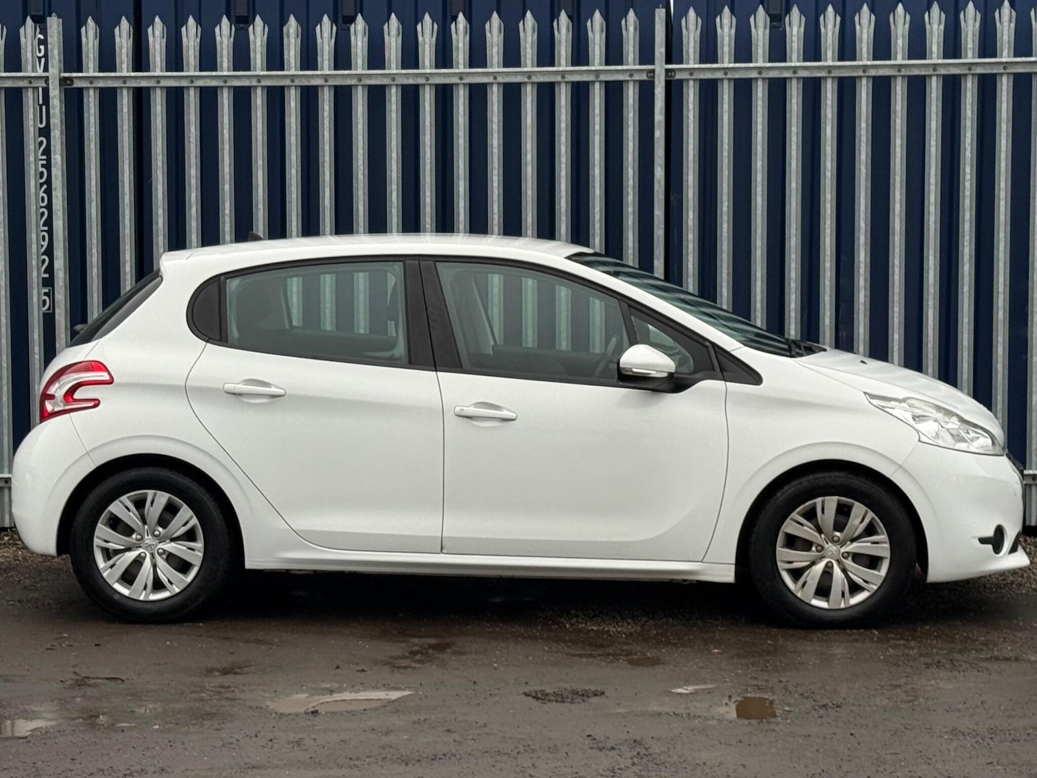 Used Peugeot 208 for sale - 77484590: Photo 6