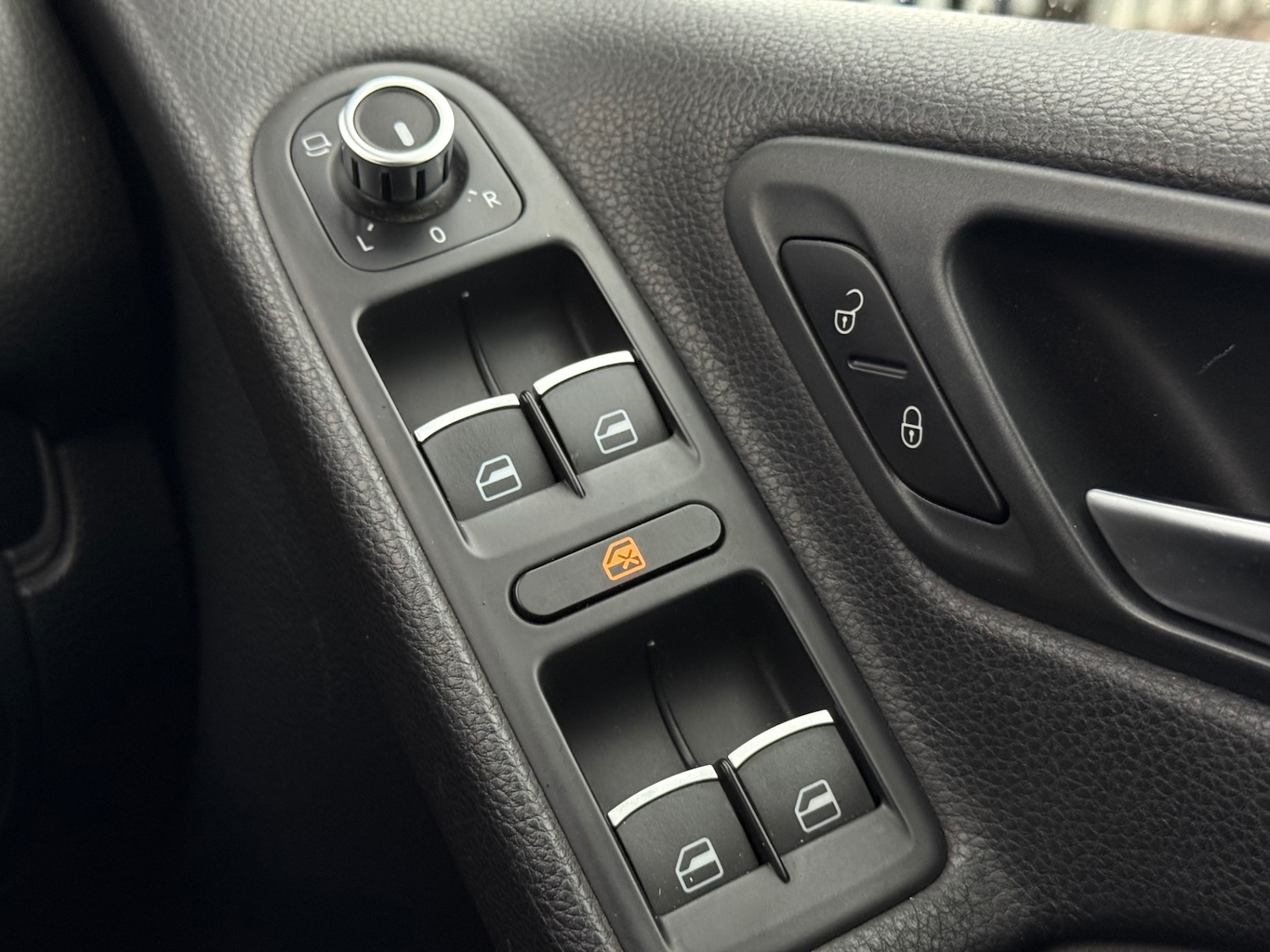 Used Volkswagen Golf 2012 for sale - 76329598: Photo 24