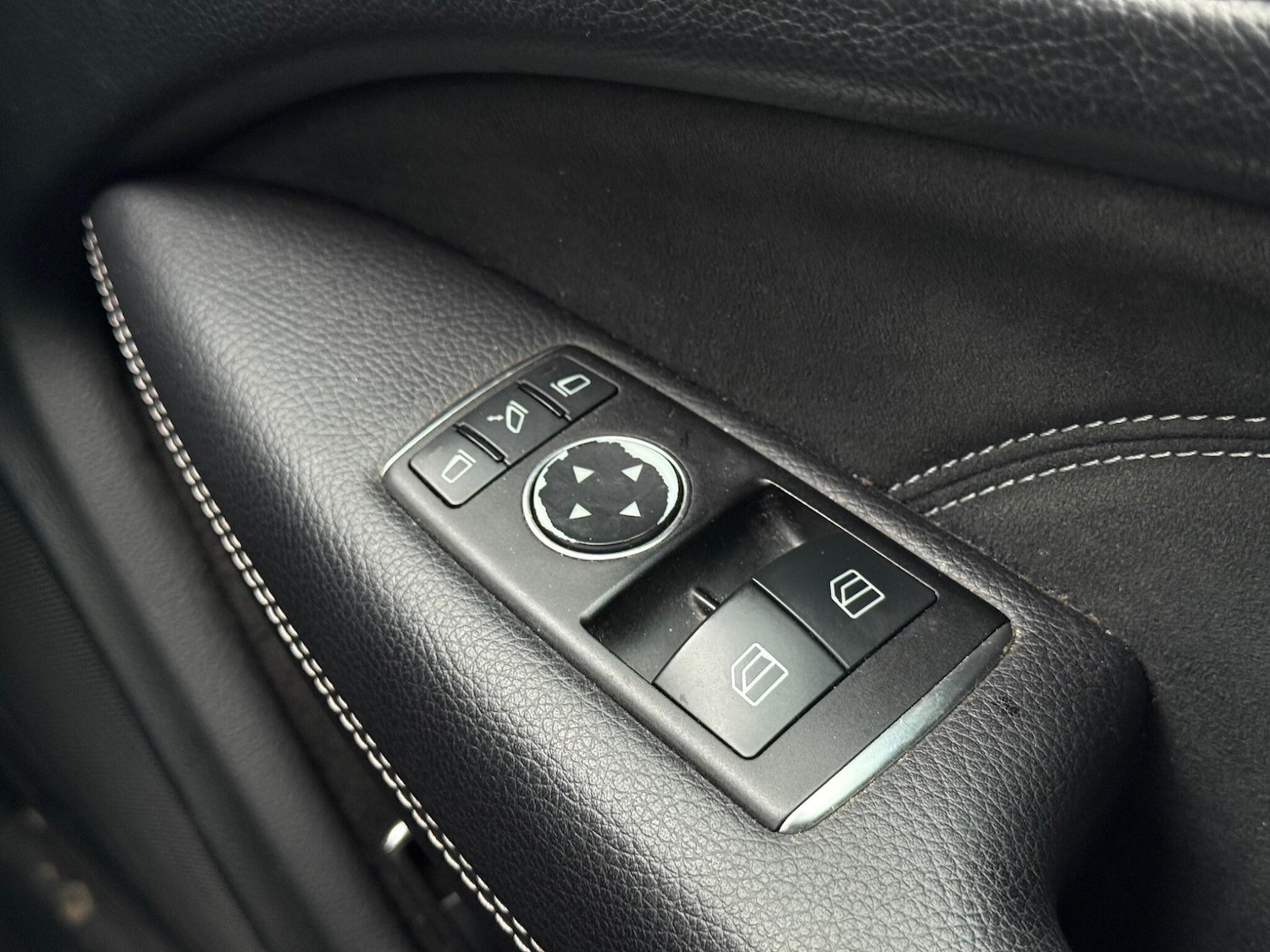 Used Mercedes-Benz C Class 2014 for sale - 77029336: Photo 32