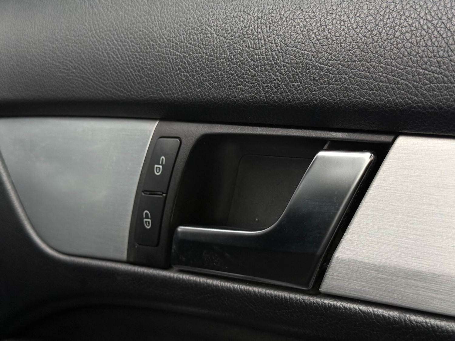 Used Mercedes-Benz C Class 2014 for sale - 77029336: Photo 34