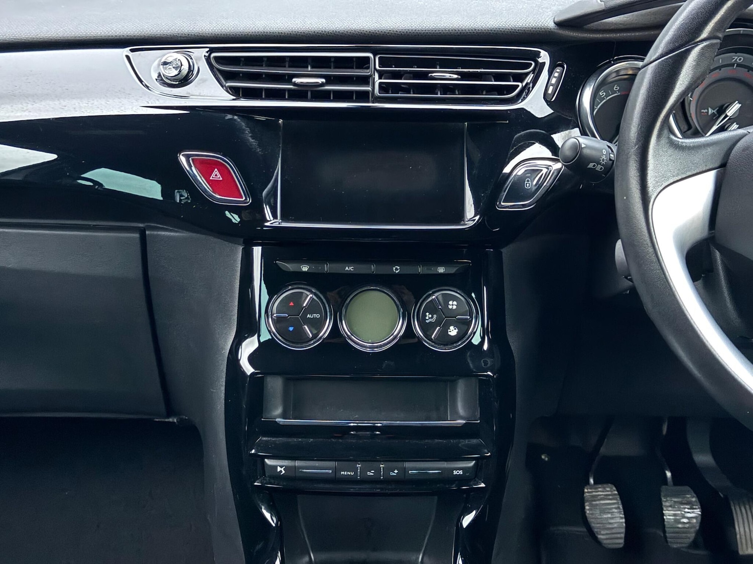 Used DS Automobiles DS 3 2016 for sale - 77454815: Photo 17